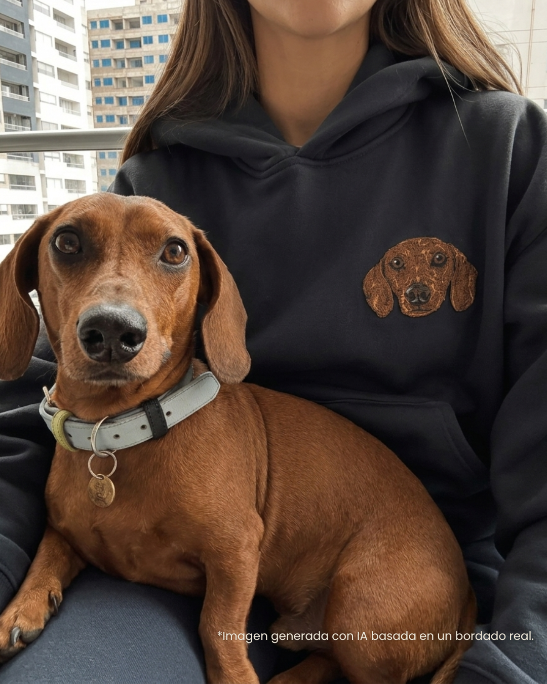 Hoodie bordado con perro salchicha café