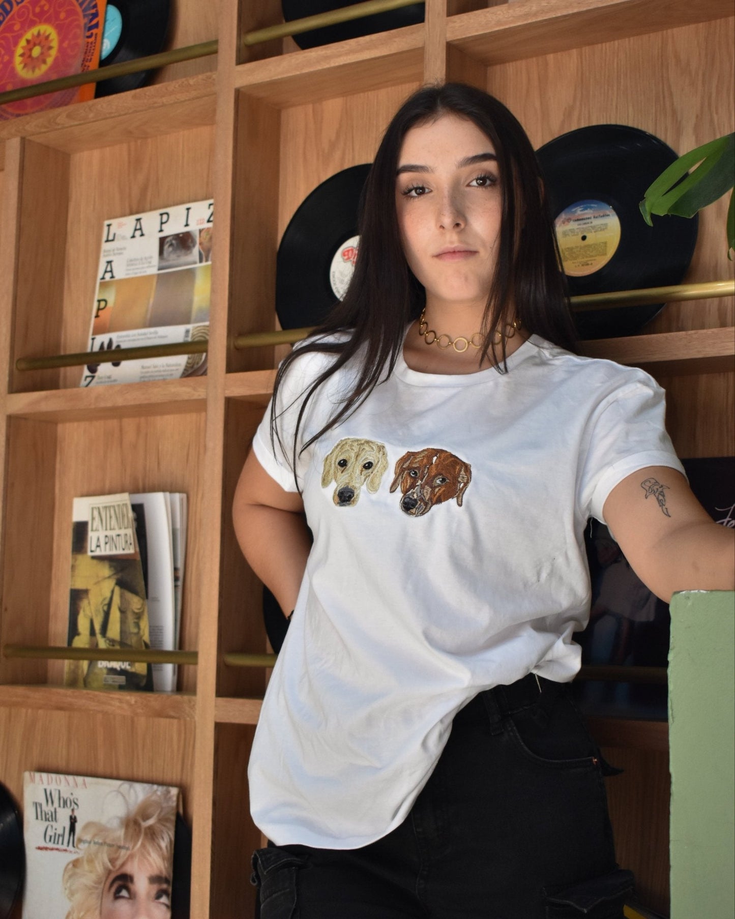 Camiseta personalizada con mascota en realismo