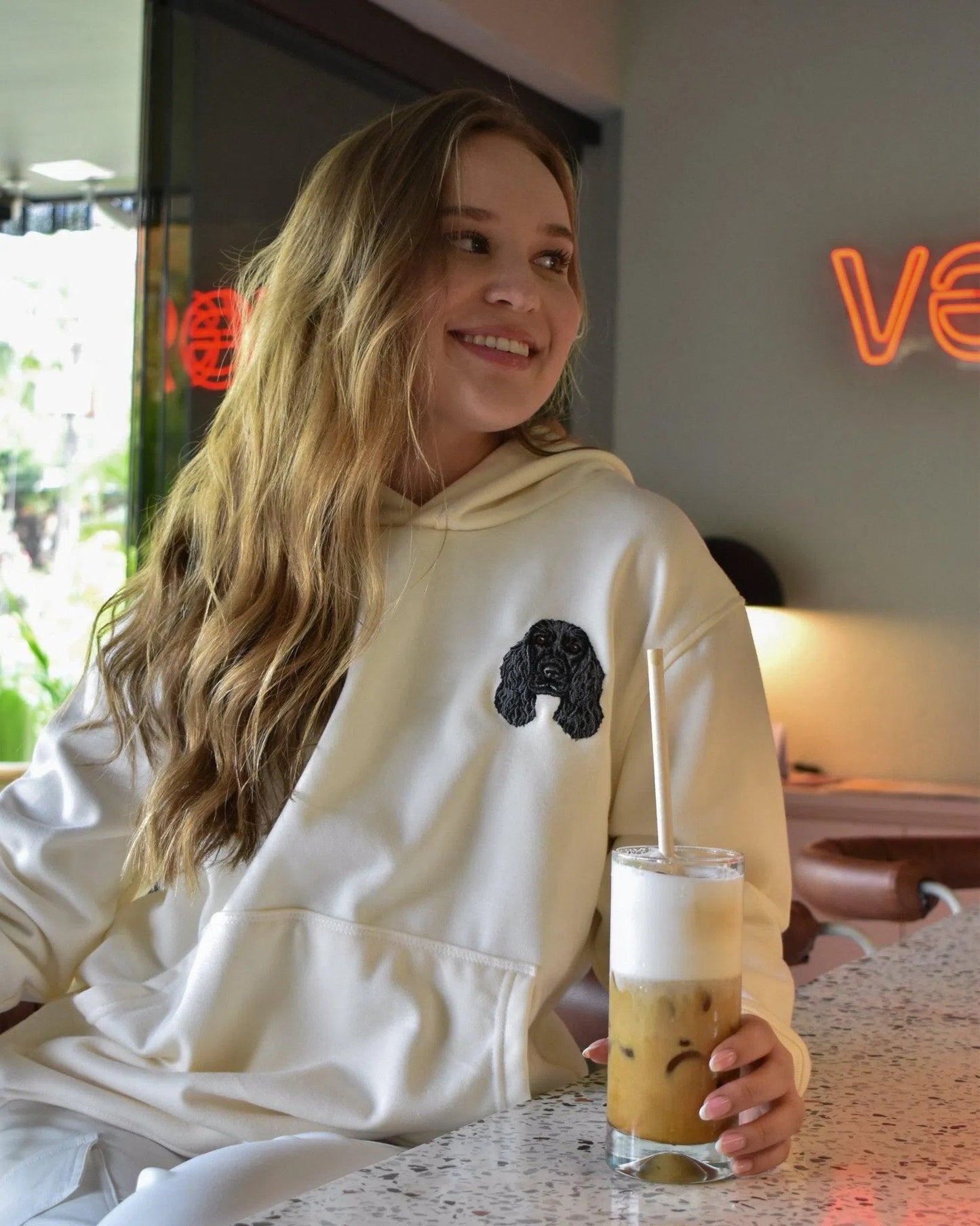 Hoodie personalizado con mascotas en realismo