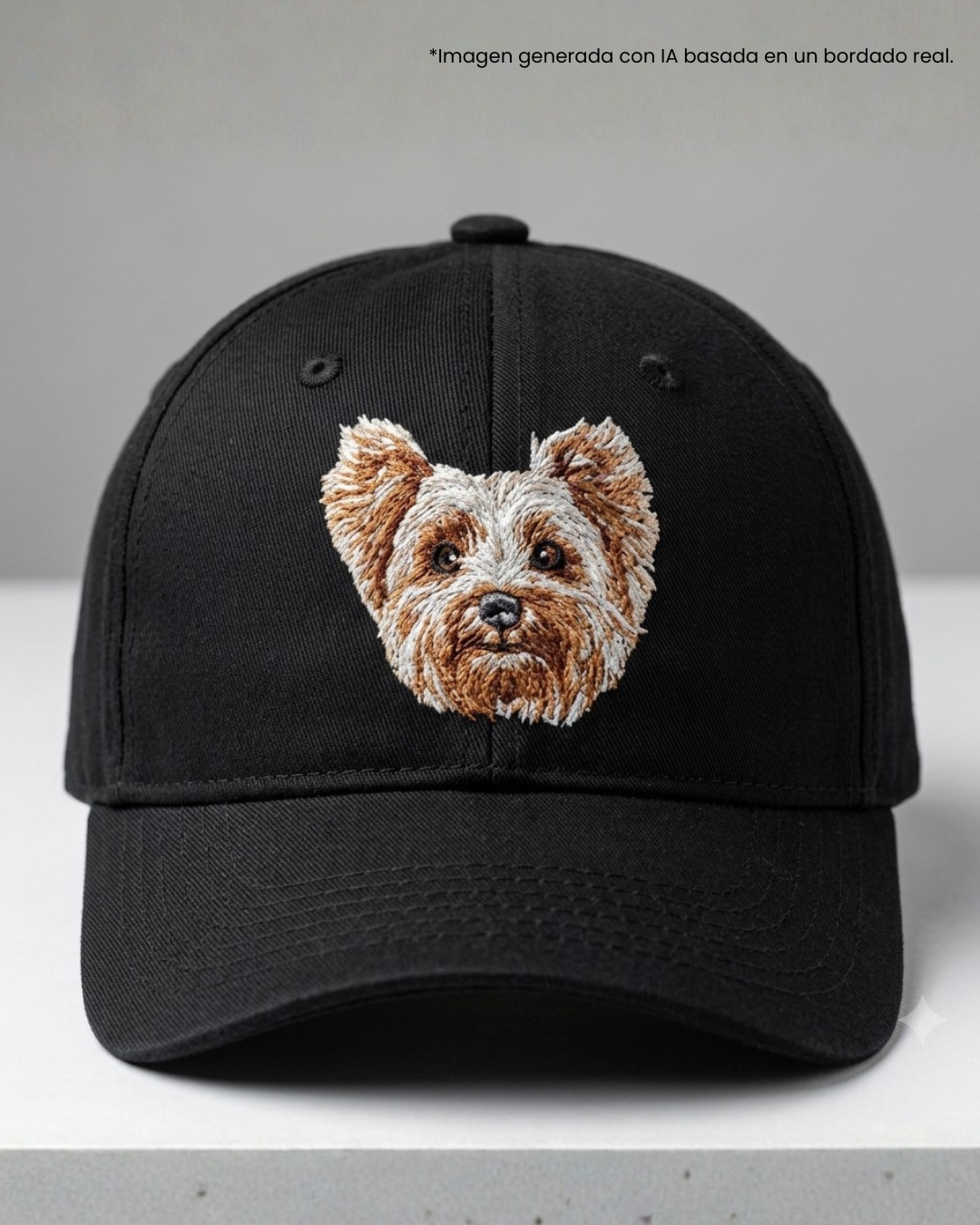Gorra bordada con yorkie