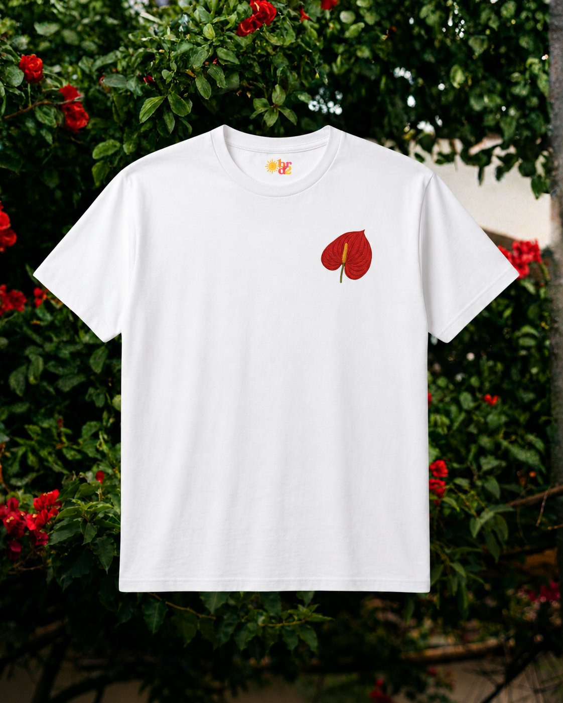 Camiseta bordada con anturio - detalle del bordado BRD2