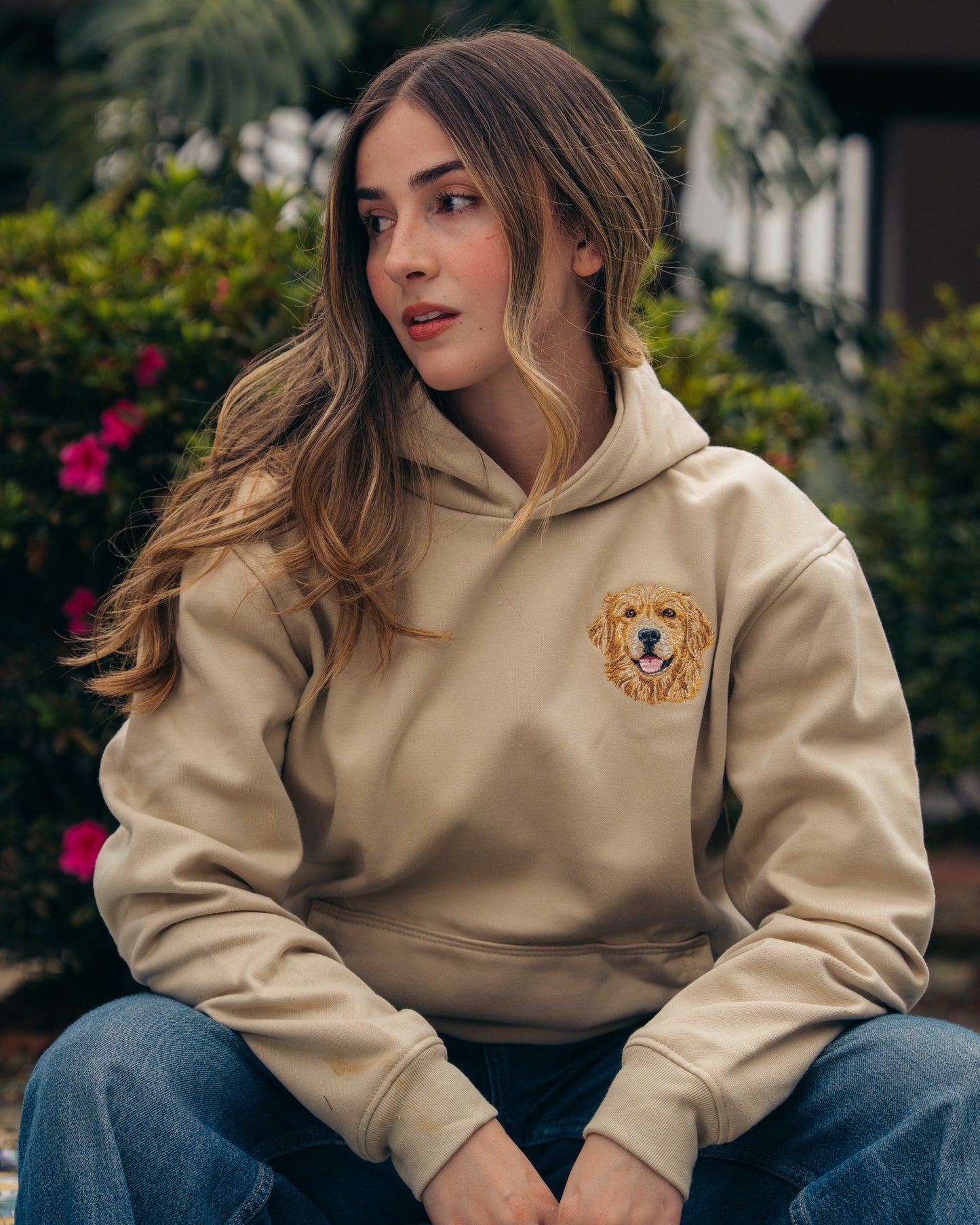 Hoodie bordado con golden retriever - hoodie bordado BRD2, Medellín Colombia