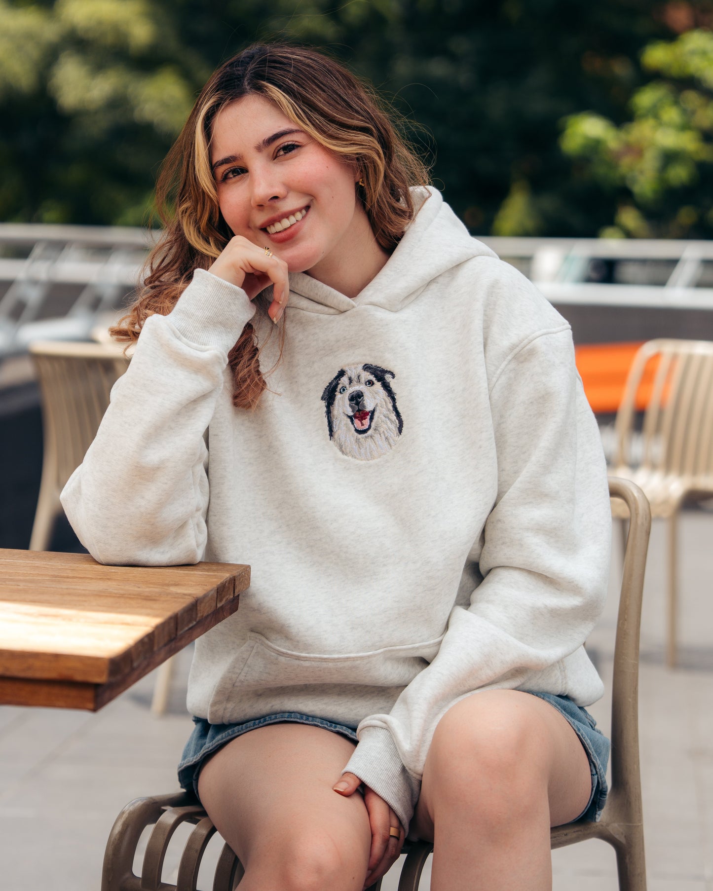 Hoodie personalizado con mascotas en realismo