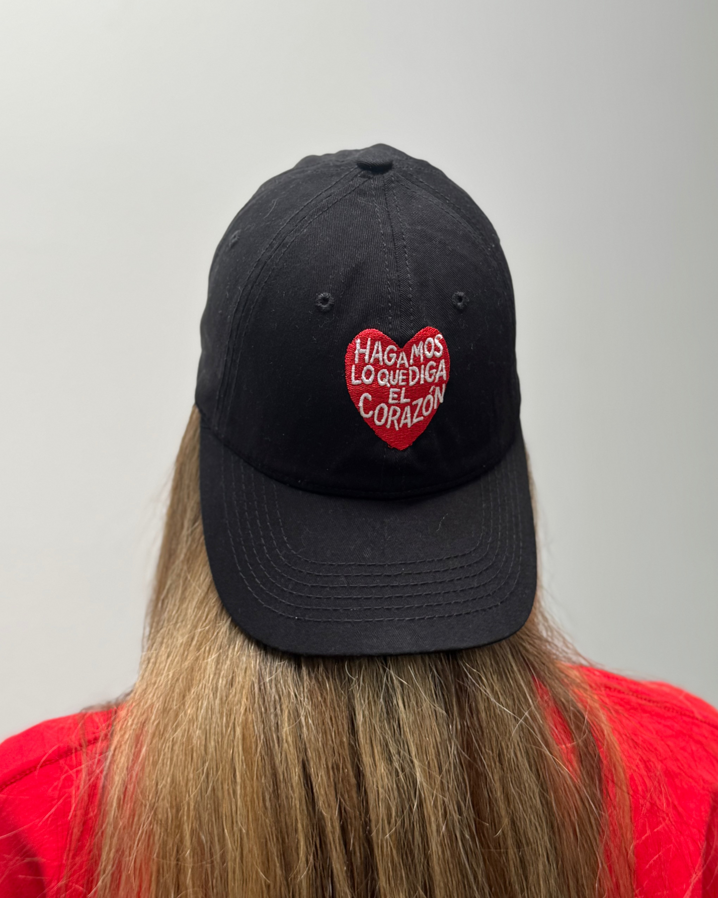 Gorra - Hagamos lo que diga el corazón